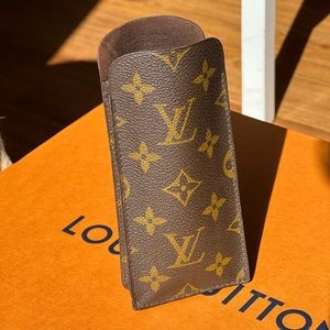 Louis Vuitton Case